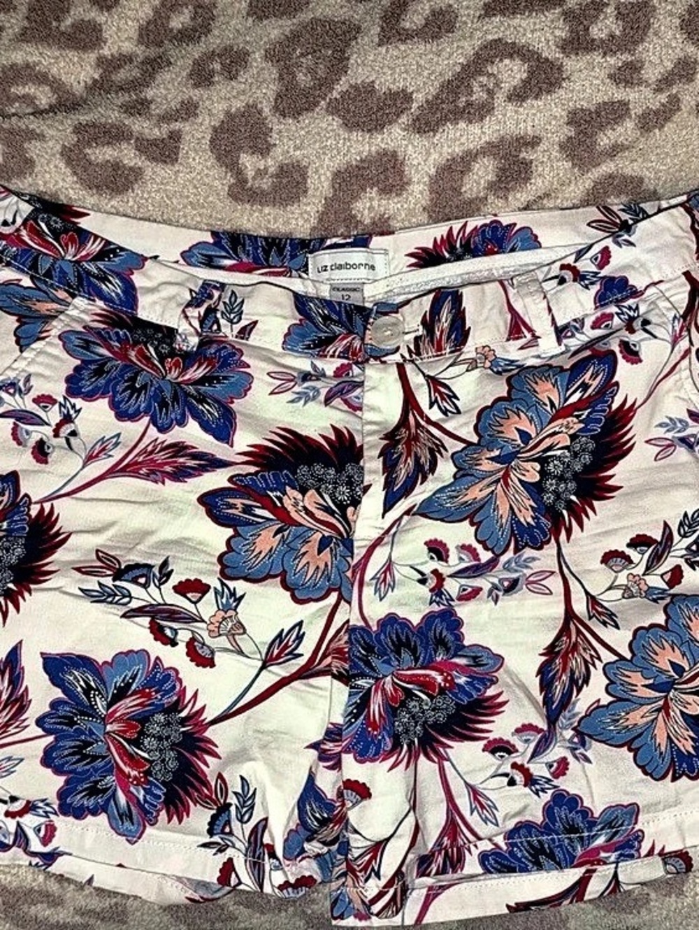 Liz Claiborne Floral Bermuda Shorts White & Blue Size 12 Like New